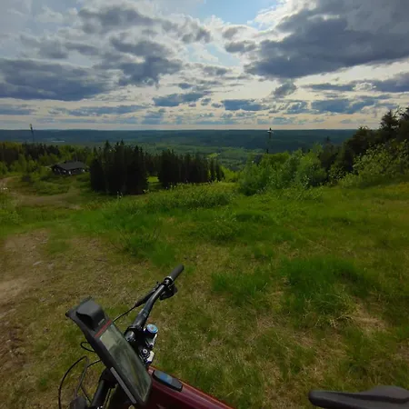 Paljarinne - Ukkohallan Hissiliput 2 Kpl Sisaeltyy Hintaan Σπίτι διακοπών Hulmi