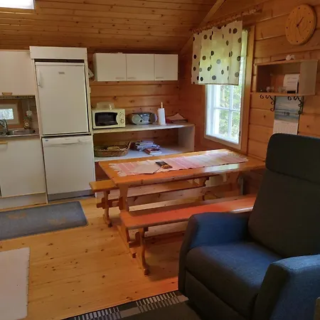 Paljarinne - Ukkohallan Hissiliput 2 Kpl Sisaeltyy Hintaan Σπίτι διακοπών Hulmi